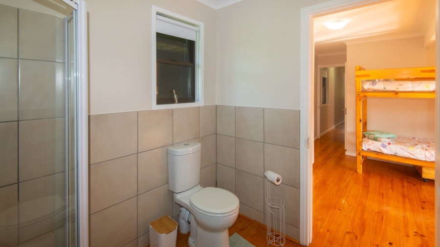 6 Bedroom Property for Sale in Nature On Sea Western Cape
